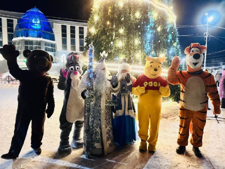 1 Зажгись елочка 2025