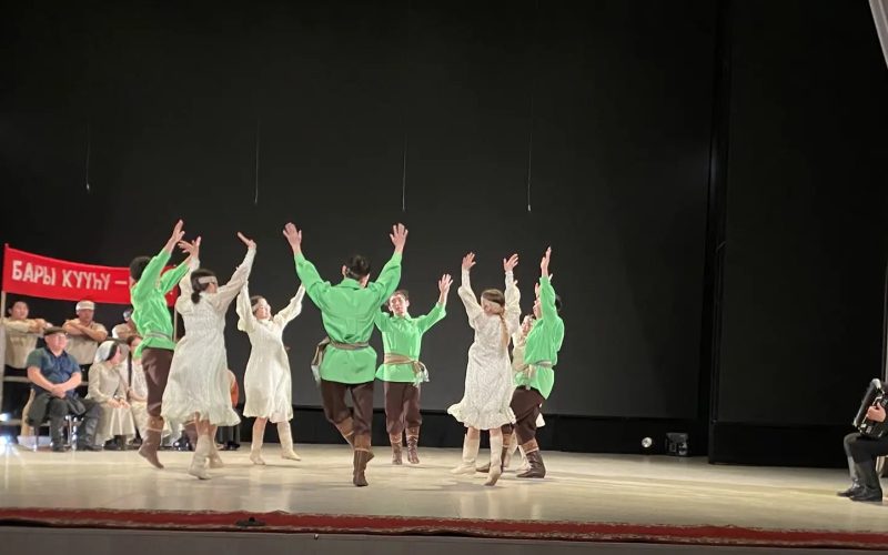 b70ee012-4746-45aa-9f74-8825deb204fc