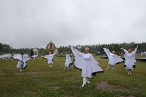 photo1687348072-2-768x512